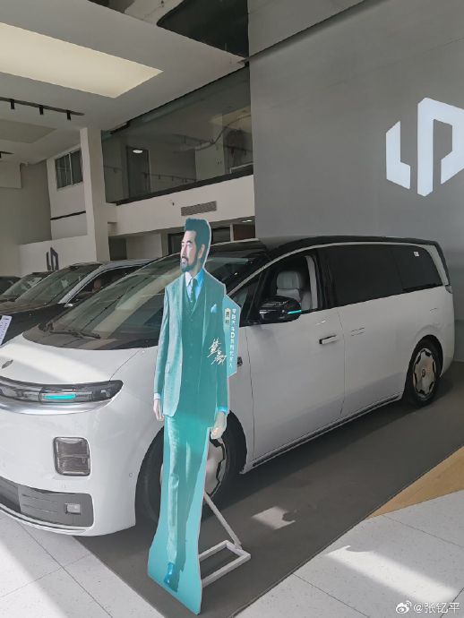 40万以上MPV插混和纯电该怎么选？
