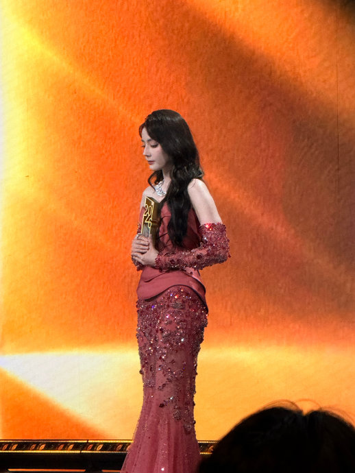 为什么会有人误认为天使蹲来自电视剧？
