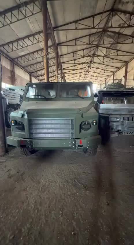 俄军继续接收更多基于拉达“尼瓦”越野车研制的“乌兰-2”全地形车