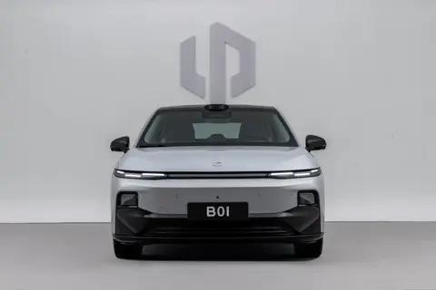 15 万级新能源双雄:零跑 B01 与小鹏 MONA M03 的全维度对比解析
