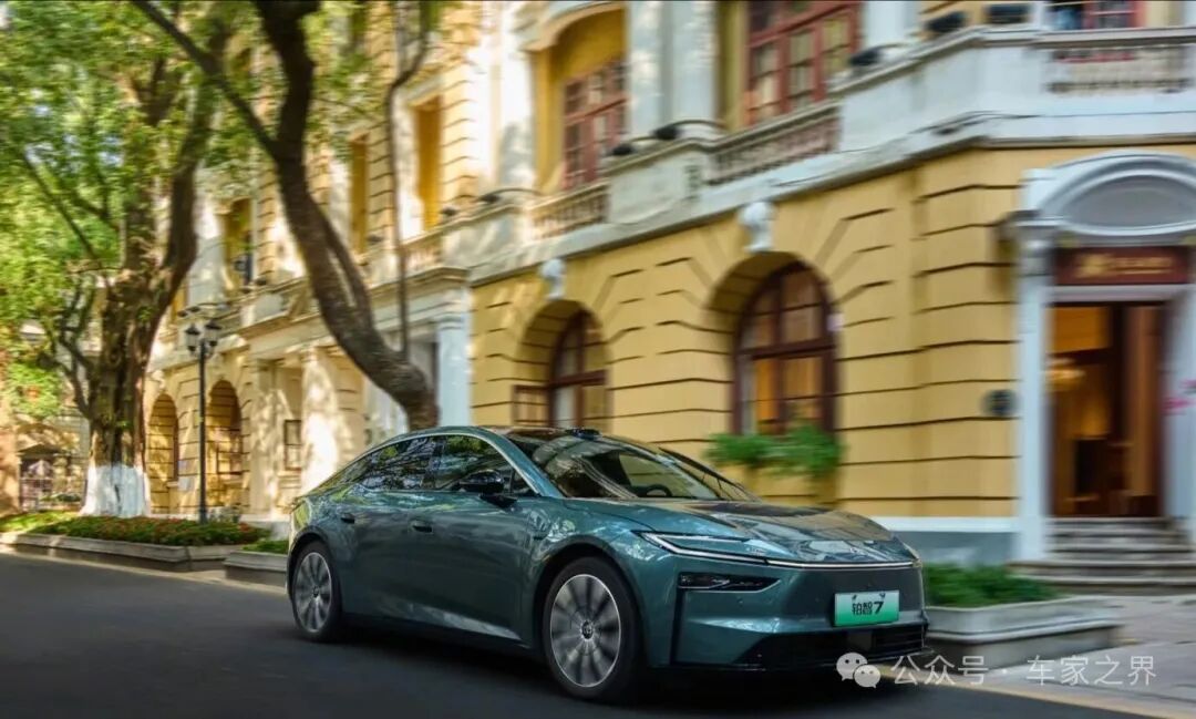 2026款广汽丰田铂智7续航710km,内饰移动头等舱,外观未来感炸裂!电动新标杆