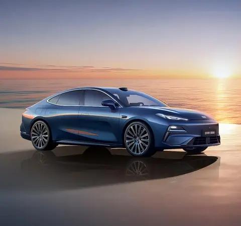 吉利银河星耀8：雷神混动超长续航，12.58万起！
