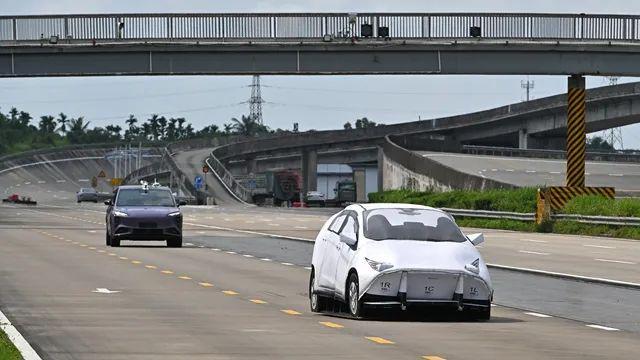 “幽灵刹车”为何频现？|汽车|雷达|驾驶员|特斯拉|aeb|全场景|自动驾驶_订阅