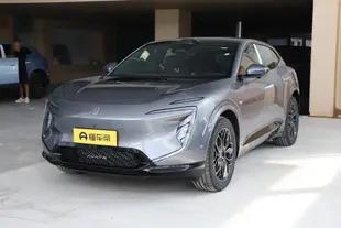 全系标配，全系华为，实拍阿维塔07，家用新能源SUV新标杆_橙子与车