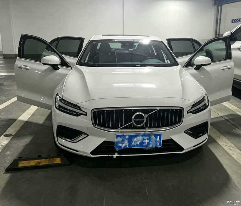 沃尔沃S60家用还是挺合适的