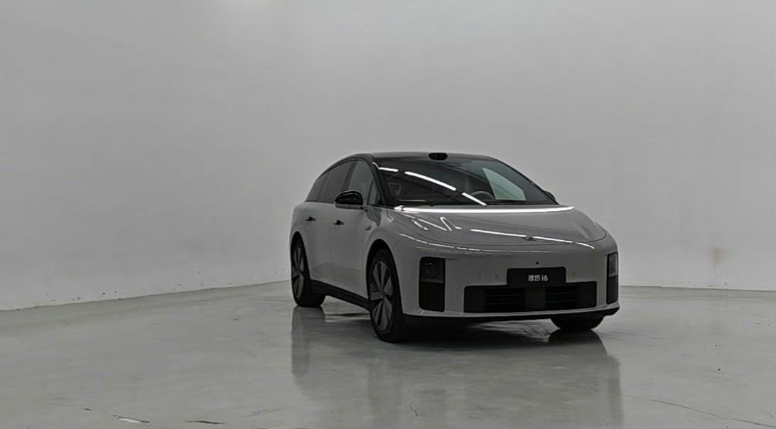 陈震:ModelY和理想i6， 我毫不犹豫选择理想i6居然引起这么大动静_新兴星
