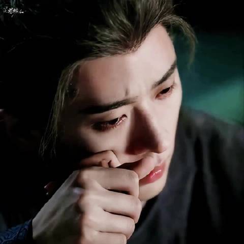 看莫离真的发现丞磊演的太好了，心疼墨修尧 ，我不许任何人骂他