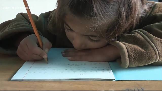 零下30度司机喷灯烤油箱解冻