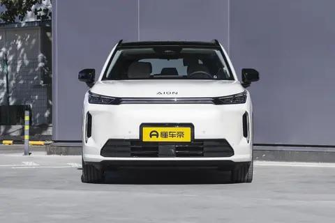 10万级家用车该选谁?试驾埃安i60，纯电续航650km，实力如何?