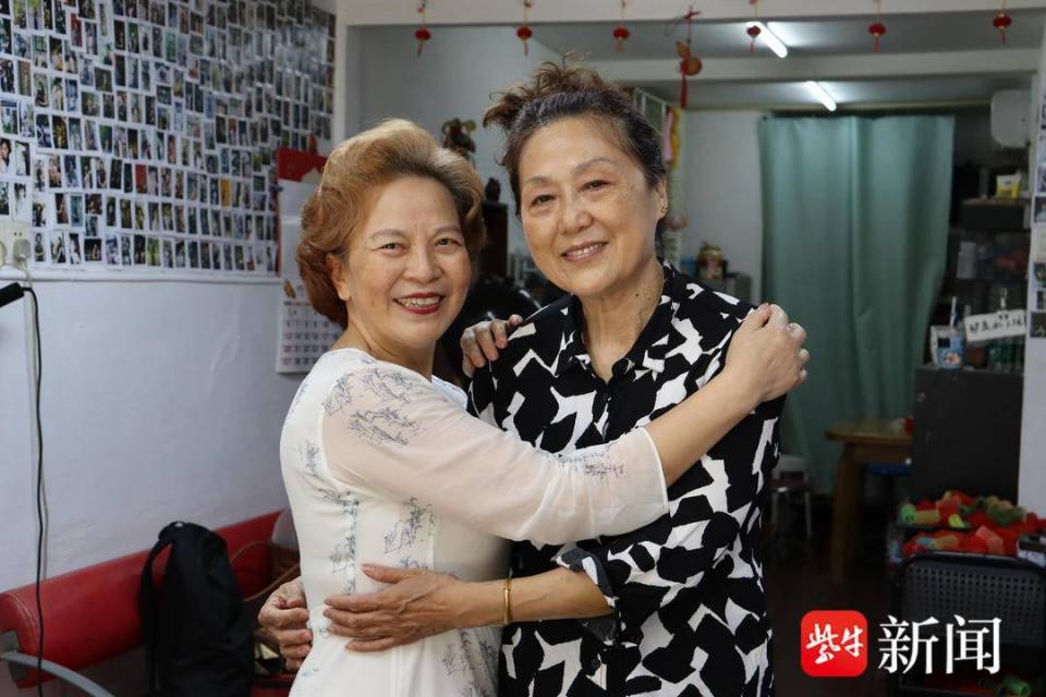 一把电推子“卷”出全网热潮!全国女孩都来苏州打卡陈都灵同款“手推波”_新闻