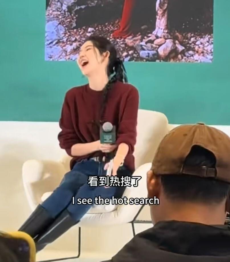 太抽象了!王玉雯和林一因为刘亦菲干起来了,网友辣评:谁问你了?