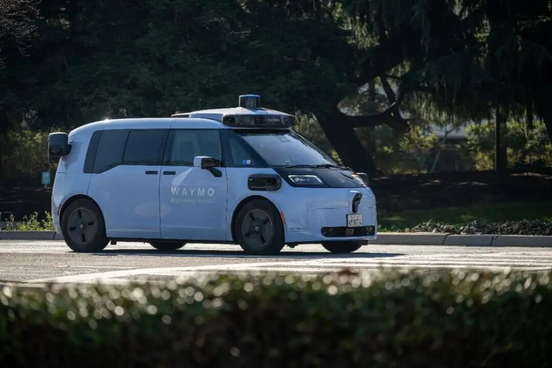 全球Robotaxi竞速，迎来规模化量产元年 - 新能源汽车- OFweek