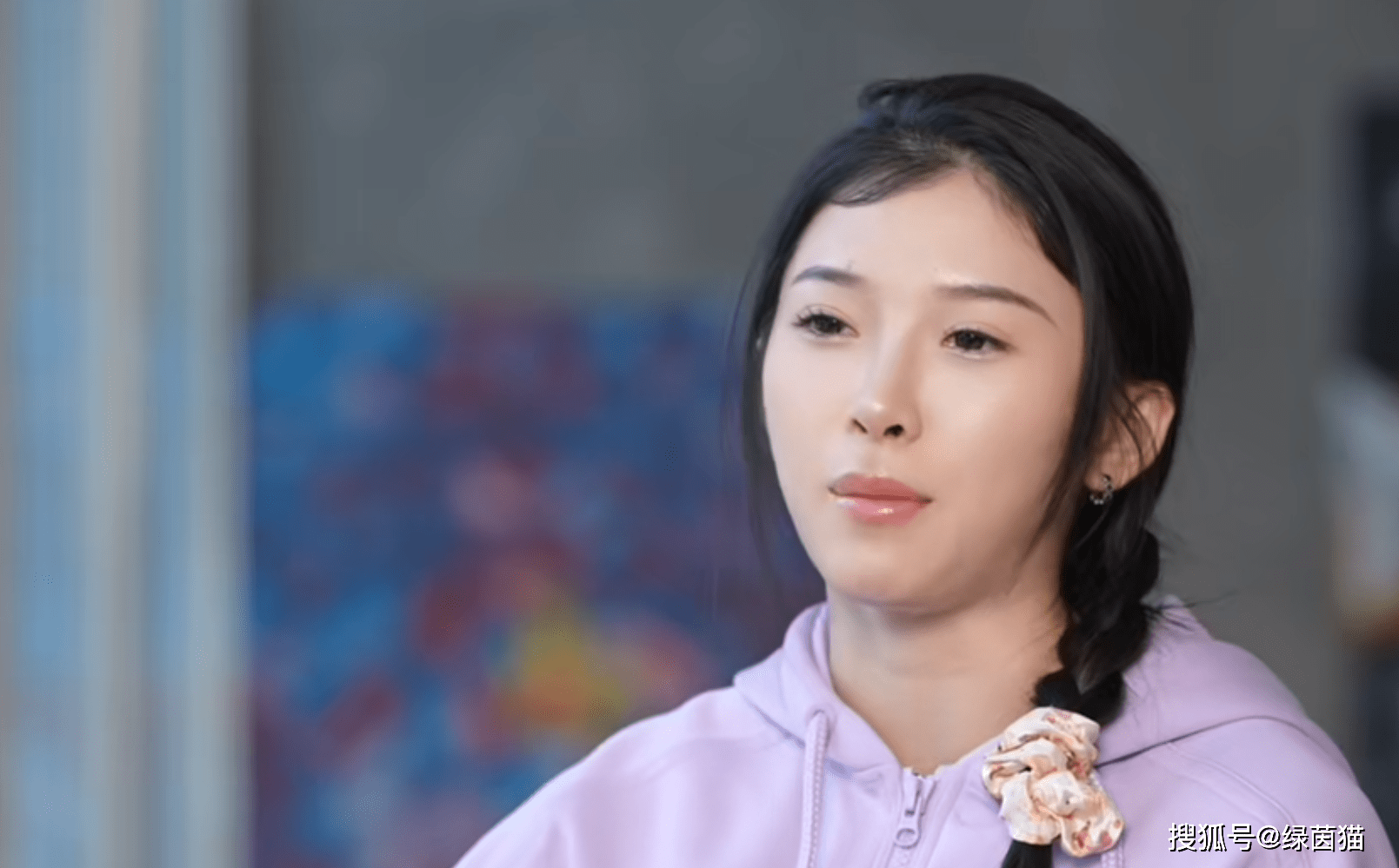 吴艳妮回应整容传闻!只割双眼皮,女孩变美有原因:体脂率降低