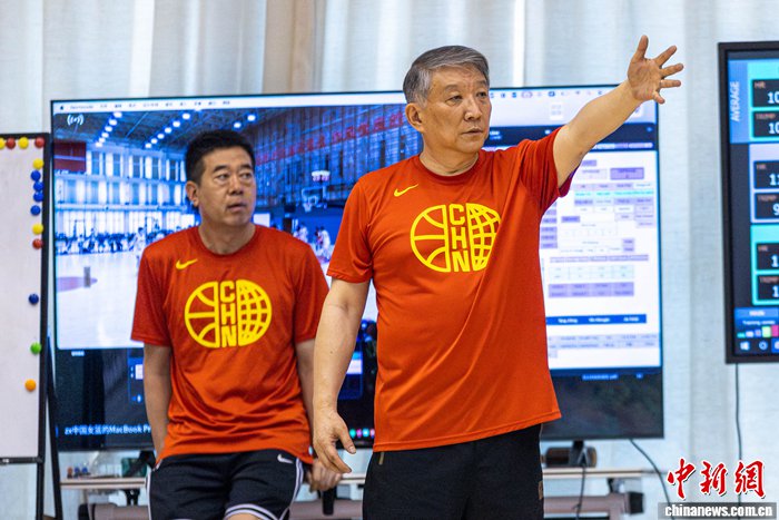 宫鲁鸣谈世界杯备战：张子宇很特殊，希望海外球员早日归队
