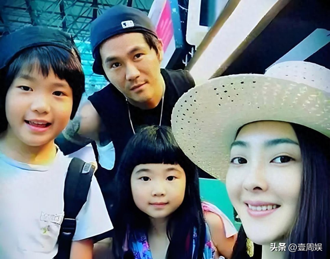 曹格前妻离婚4年后,公开征友放宽年龄限制,曝17岁儿子是恋爱脑