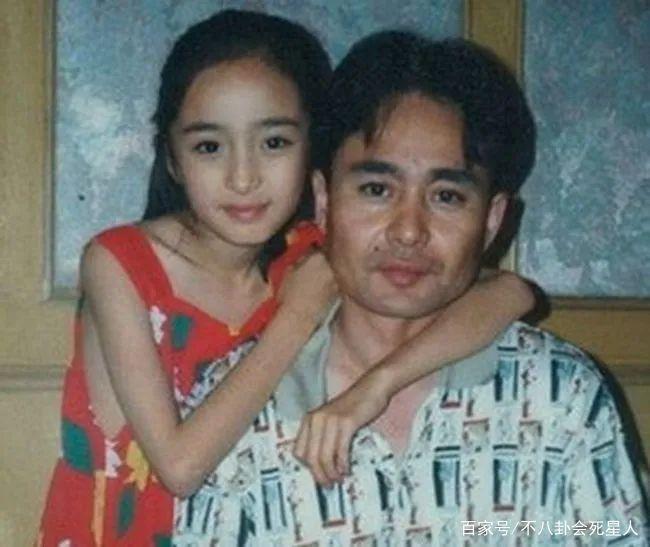 回顾杨幂历年古装角色造型,从郭襄到白浅,风格从繁复变简约