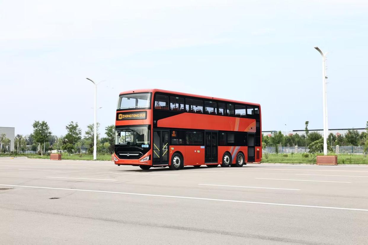 国产右舵双层巴士你见过吗?详解中通N12D(欧洲版)客车