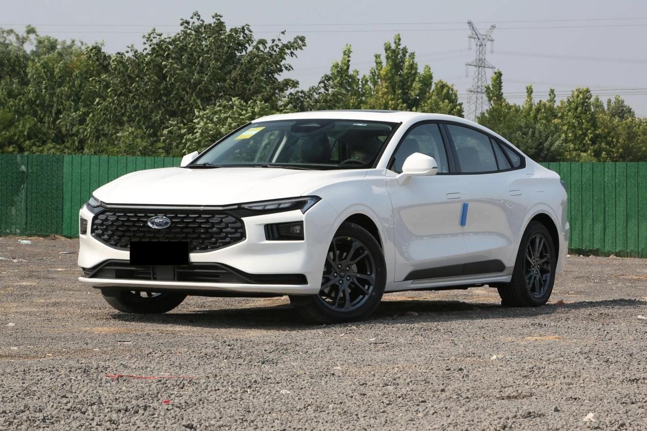 空间、安全、配置全都有，2.0T+8AT，15万能买 | BitAuto