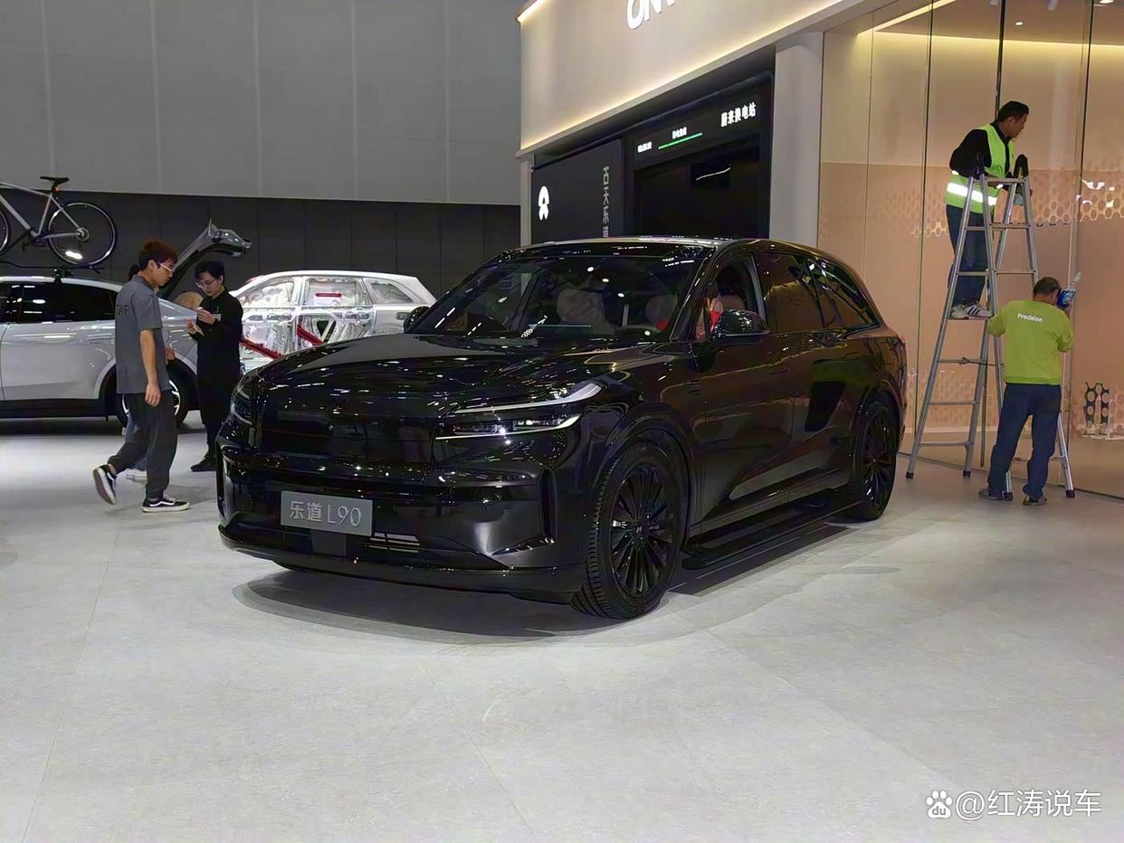 乐道L90黑骑士特别版上市,大型SUV,电池租用方式购买22.08万元