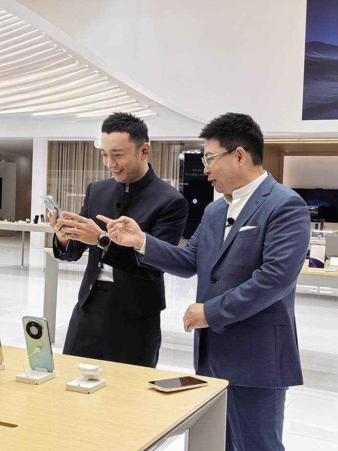 鸿蒙6+麒麟芯片，首次登上华为千元机