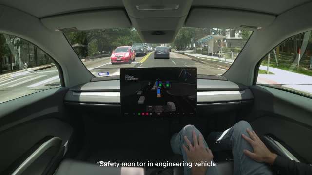马斯克：没有方向盘或踏板的 Cybercab 在奥斯汀市内行驶