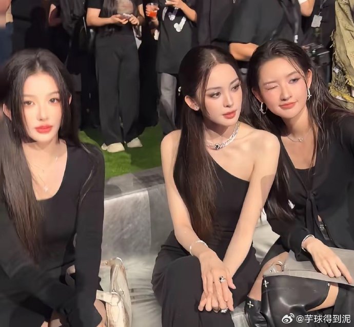 娜扎和王玉雯孔雪儿同框对比是什么样？