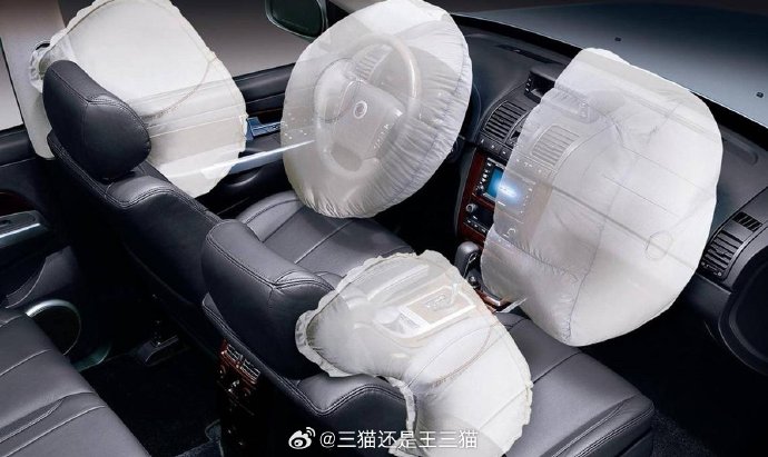 起亚赛图斯有手动挡吗？安全配置有哪些？