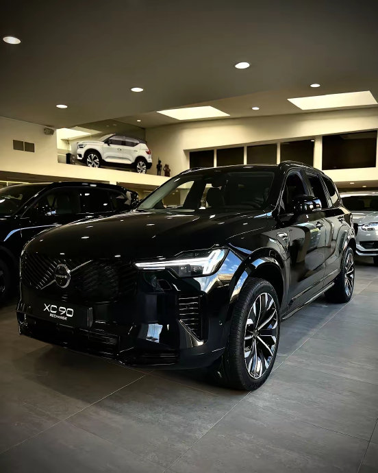 实测2025款沃尔沃XC90插混T8，性价比太香了