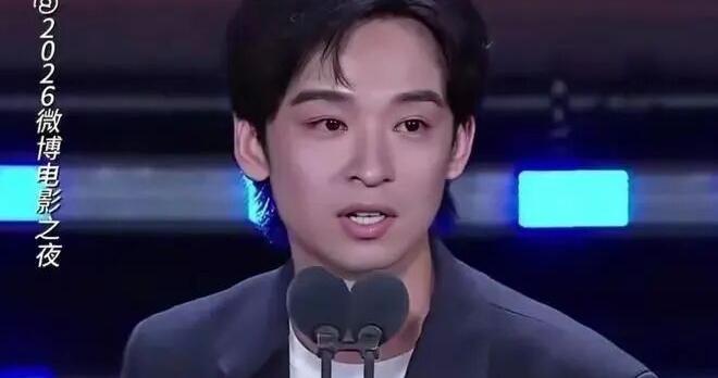 最新 | 多名知名演员自曝：无戏可拍！“霸总”都卖菜了？