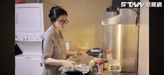 王祖贤晒上班Vlog温哥华豪宅内部全曝光！