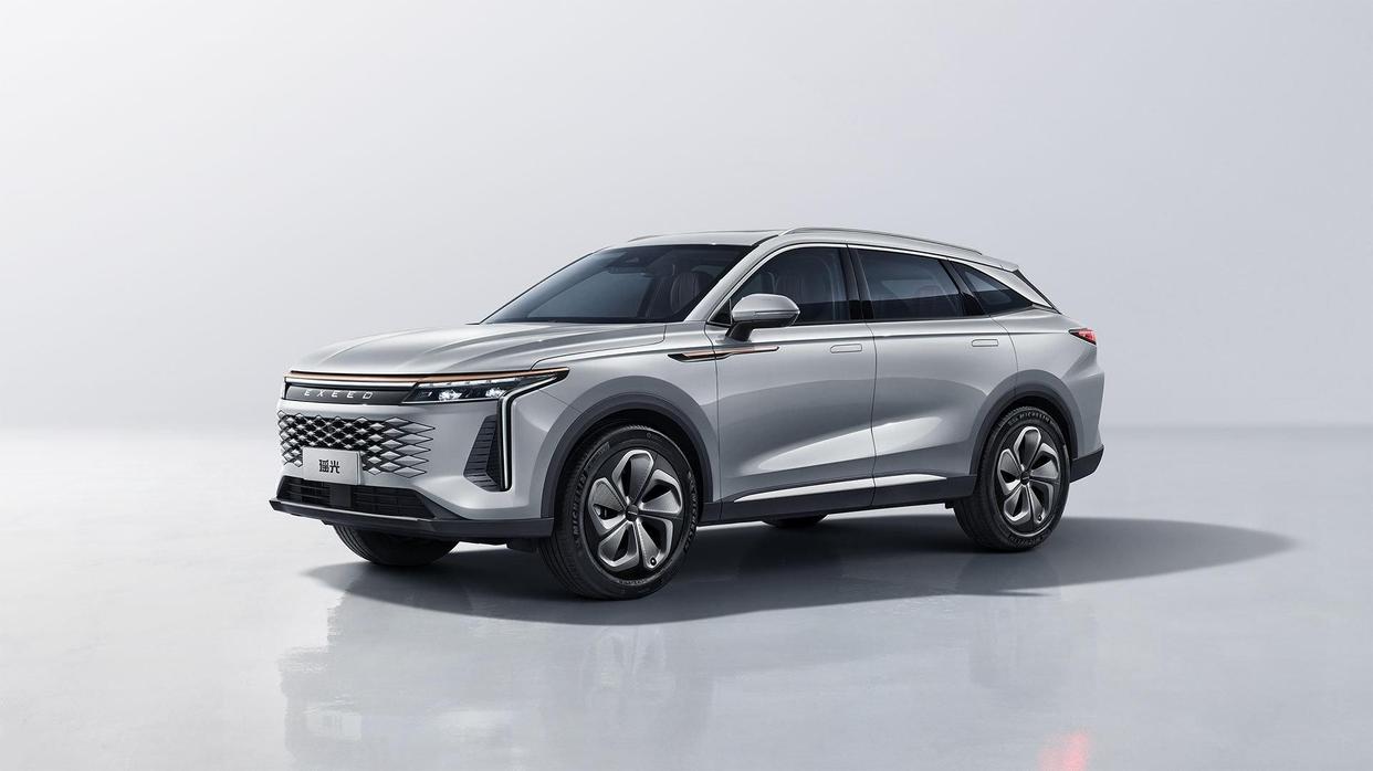 20万预算要电车还是油车?这三款“性价比之王”更适合你