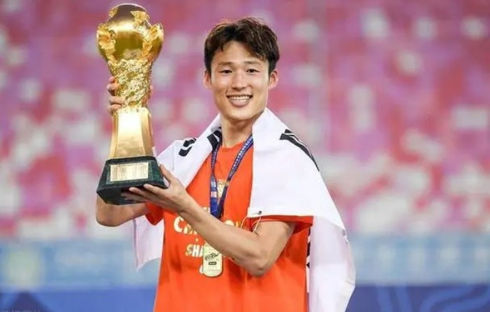孙准浩涉案被拘!韩国球员犯罪屡见不鲜，前中超外援曾被波及-直播吧
