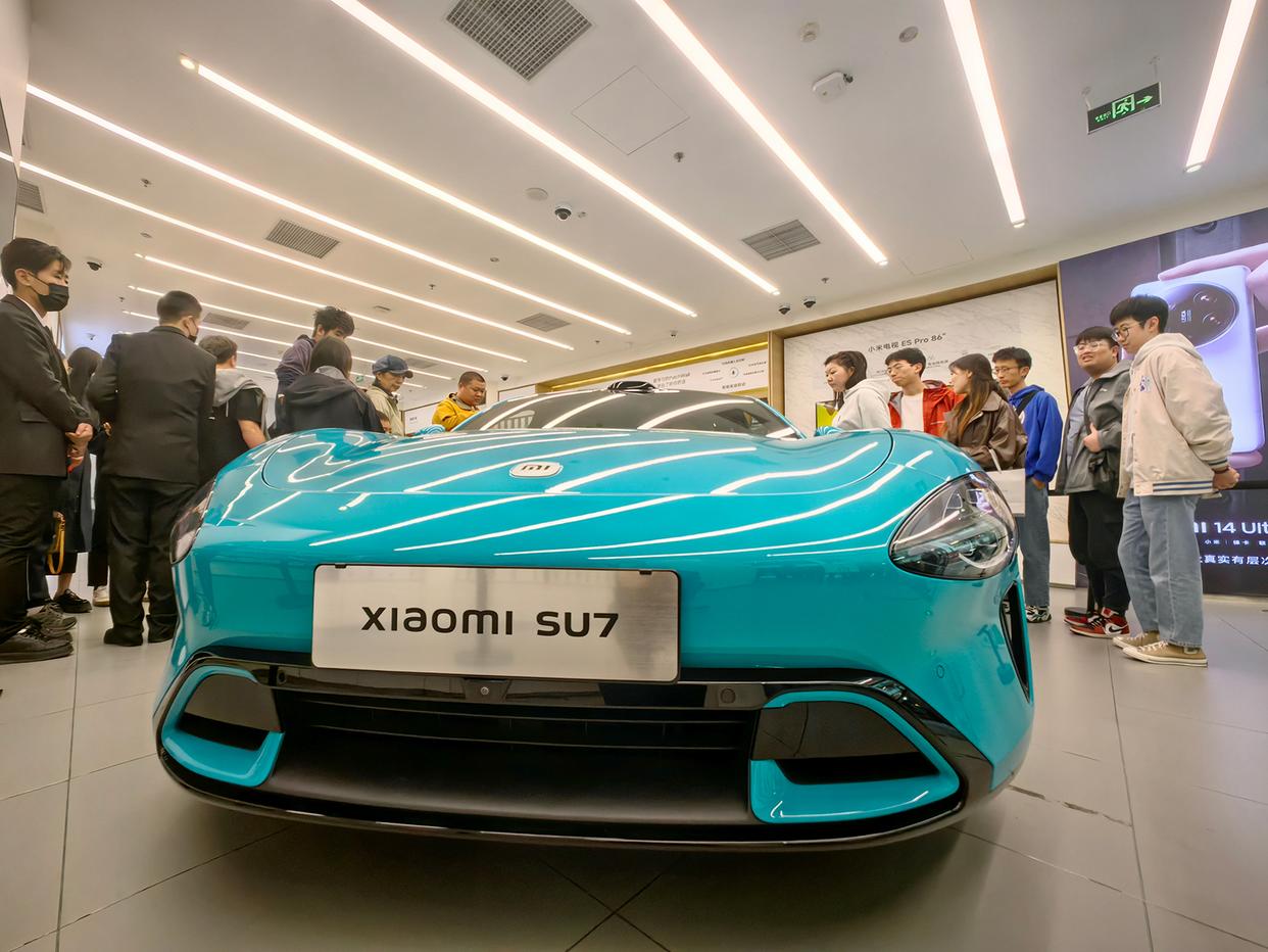 小米发布一季报:6月汽车工厂将开启双班生产,SU7全年交付冲刺12万辆
