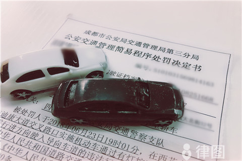 车窗被砸被盗保险理赔吗