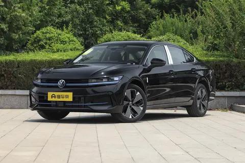 家用通勤,还是商务接待?这款20万级插混轿车,能通勤能接待