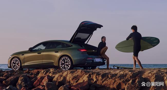 华为智驾加持奥迪A5L Sportback 限时25.99万起
