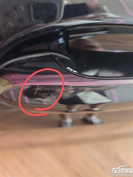 进口宝马8系提车发现划痕 经销商拒绝沟通