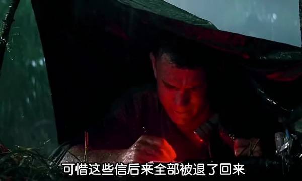阿甘冒炮火救战友巴布，诠释真正勇敢