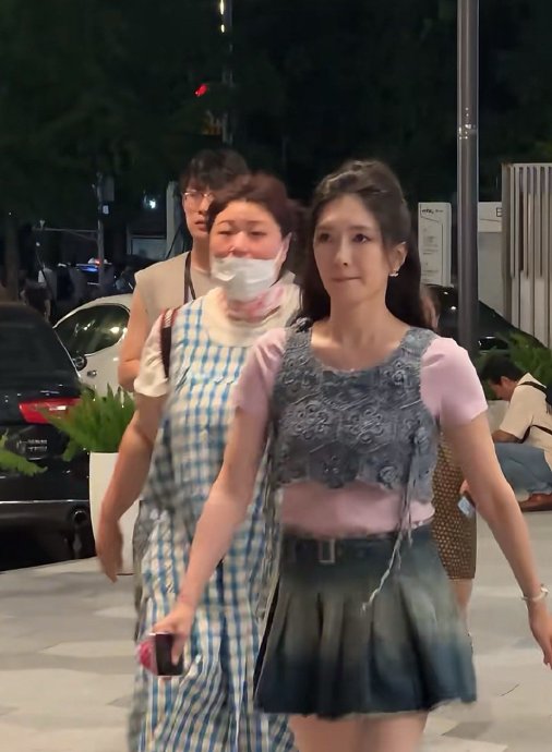 你觉得江疏影和谁长得最像