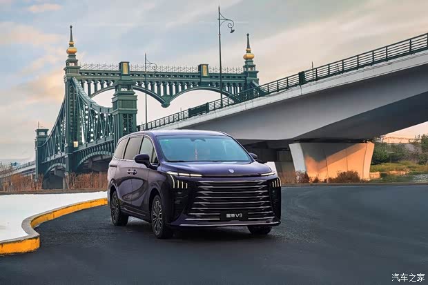 20万级家庭MPV:星海V9与chuan祺M8,谁更懂全家出行?