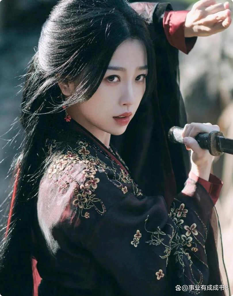 陈都灵终于整部剧演魅惑女妖!同鞠婧祎争艳美得让人窒息