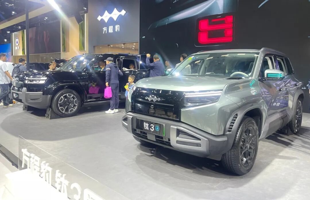 两度现场曝|方程豹钛系列新车闪耀成都五一国际车展 | BitAuto