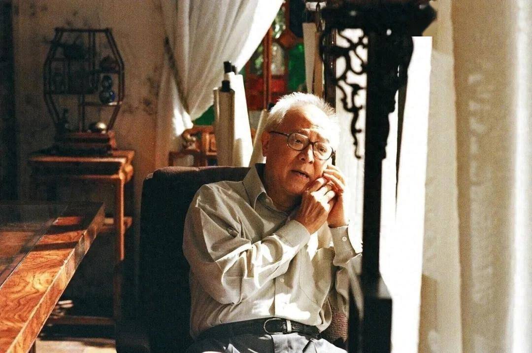 钟景辉出殡！周润发刘德华汪明荃现身，王祖蓝难忘KingSir四D教诲