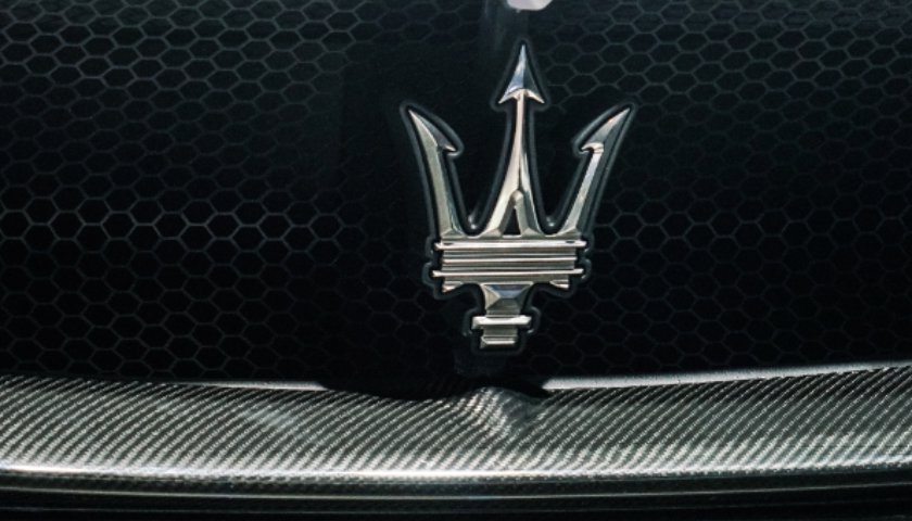 30多万打“骨折”的玛莎拉蒂被一抢而空，销售：不建议买|界面新闻 · 汽车