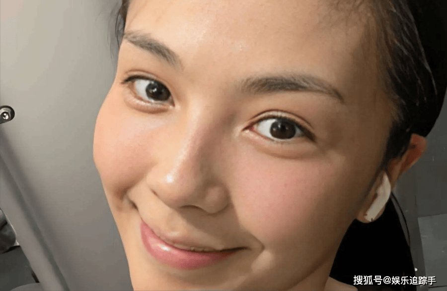 刘涛：我卸妆了，高圆圆：我也卸妆了，景甜：你们逗我玩呢？