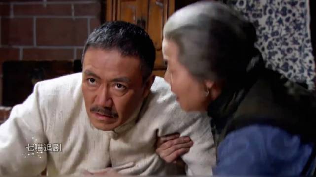 一郎叛变，传文成了森田的走狗，气的朱开山当场晕了过去