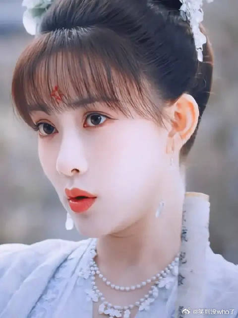 上一秒断我粮是吧，下一秒我搬空你家