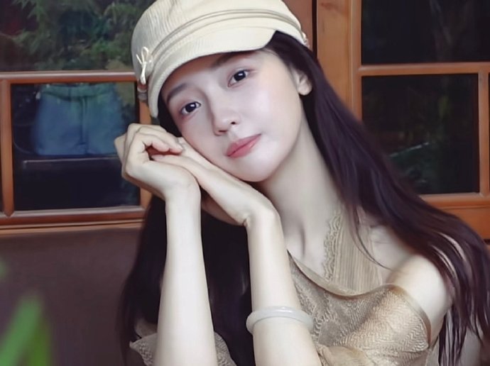 秦牛正威现在真的撞脸易梦玲郭碧婷吗？