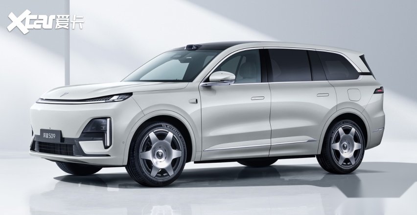 落地25-30万买华为智驾六座SUV?深蓝S09把“全家人的需求”装进