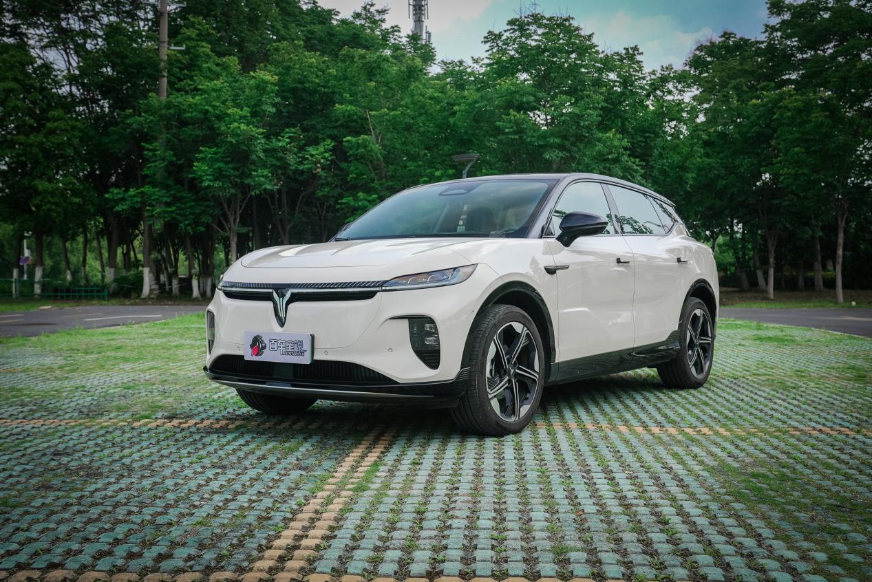 18万预算看纯电SUV,为什么岚图知音会更适合你?